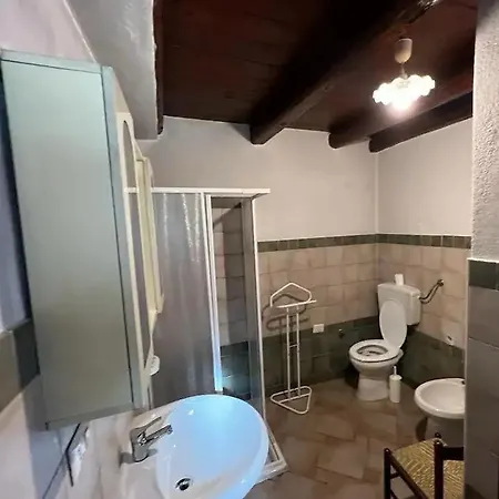 La Corte Degli Aranci Tatil Evi Senorbi