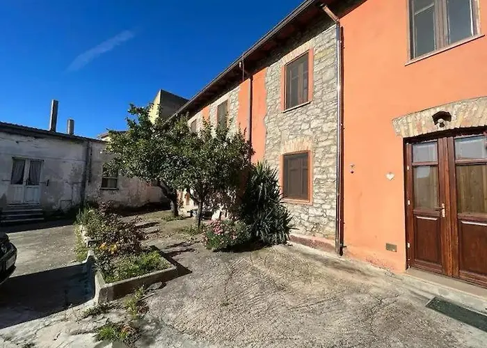 La Corte Degli Aranci * Senorbi